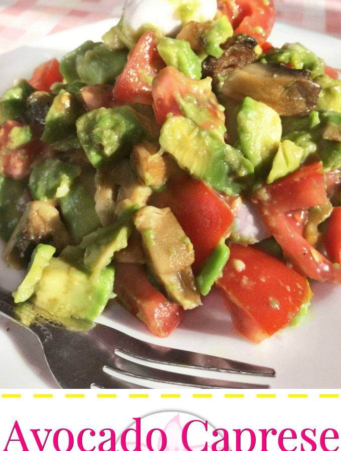 Avocado Caprese Salad - Anna Can Do It! * Quick, easy and healthy Avocado Caprese Salad with roasted mushroom, creamy avocado, fresh tomato and rich mozzarella. It's a perfect salad for breakfast, dinner or lunch, filling, yet light!