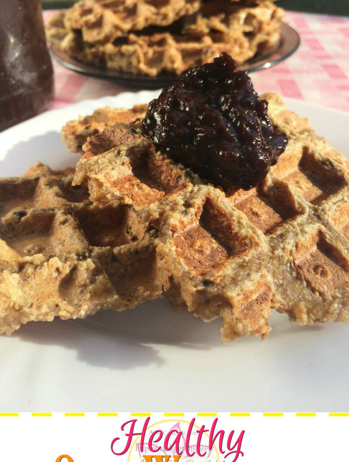Healthy Oat Waffles - Anna Can Do It! - IIncredibly easy and delicious Healthy Oat Waffles ready within minutes! No flour, no added sugar, no egg! These healthy waffles give you the energy kick-start for September.