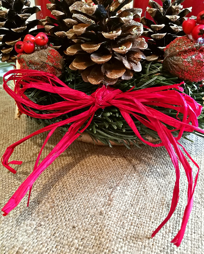 DIY Advent Wreath - Blogmas 2017 Day 3 - Anna Can Do It!