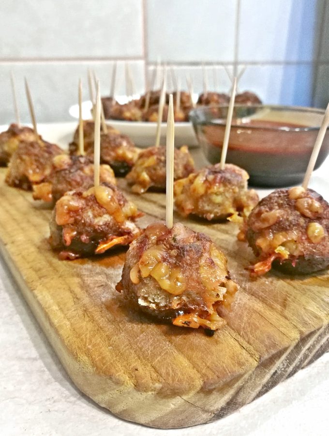 New Year's Eve Cocktail Meatballs - Blogmas 2017 Day 28 - Anna Can Do It!