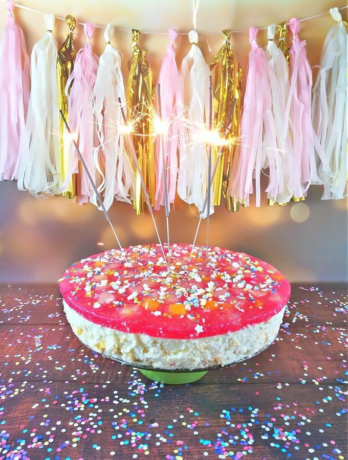 No-Bake Yogurt Pie - 5th Blogiversary - Anna Can Do It!
